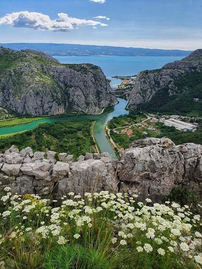 Ferienwohnung Amazing Sea View Omiš Exterior foto